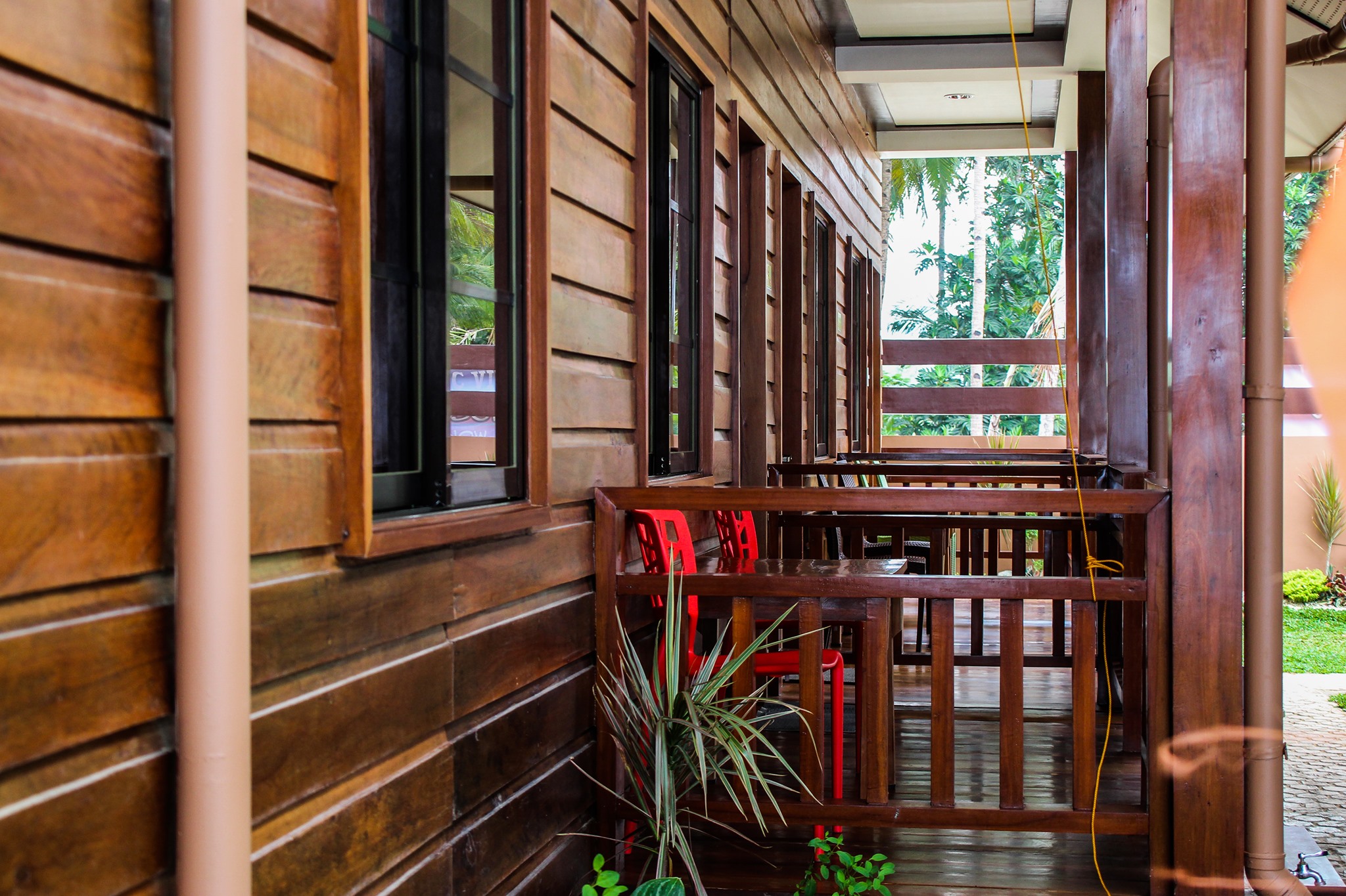 <b class="font-bara"><i class="bi bi-geo-fill h4"></i> PACIFIC VIEW RESORT</b> <br/>Located at Purok 4, Brgy. Lactudan, Cagwait, Surigao del Sur | Call or text: 0981- 153- 8846